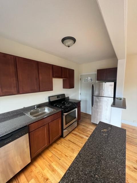 2950 N Seminary – photo 2