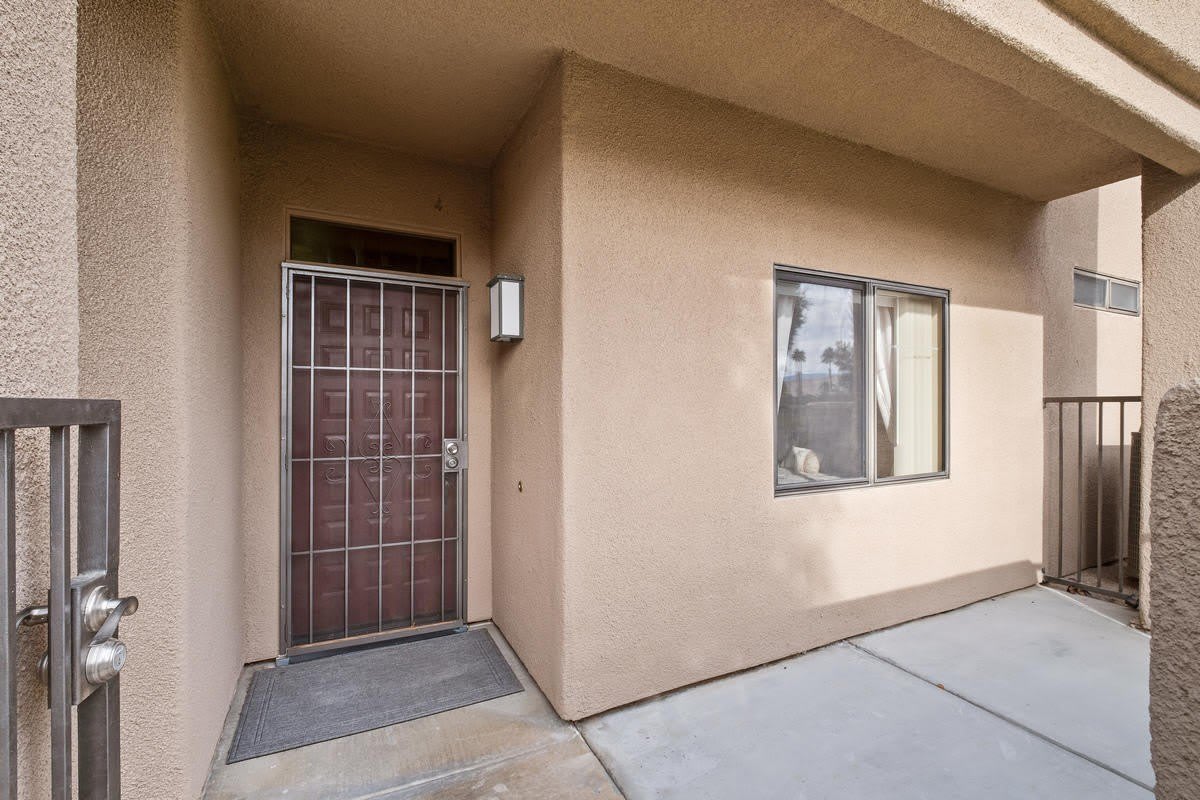 28827 Isleta Court – photo 5