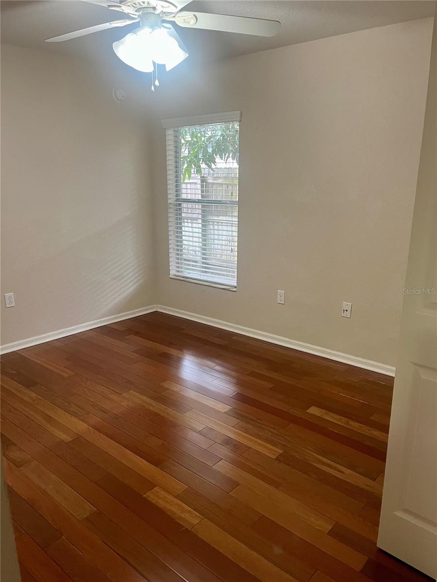 308 Windsor St – photo 5