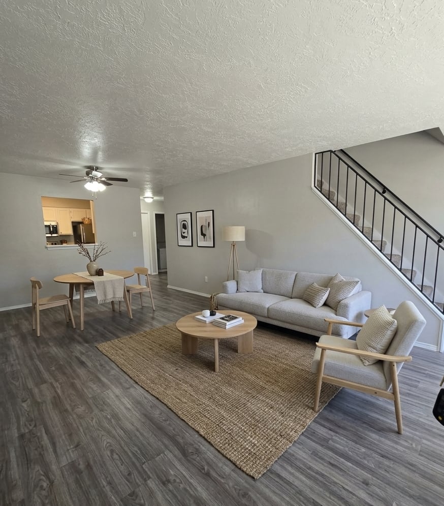 Meadowlark Apartments &amp; Townhomes – photo 2