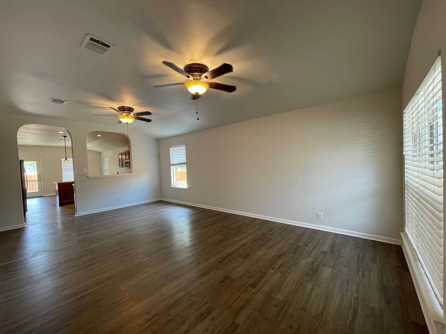 Home for rent – photo 2