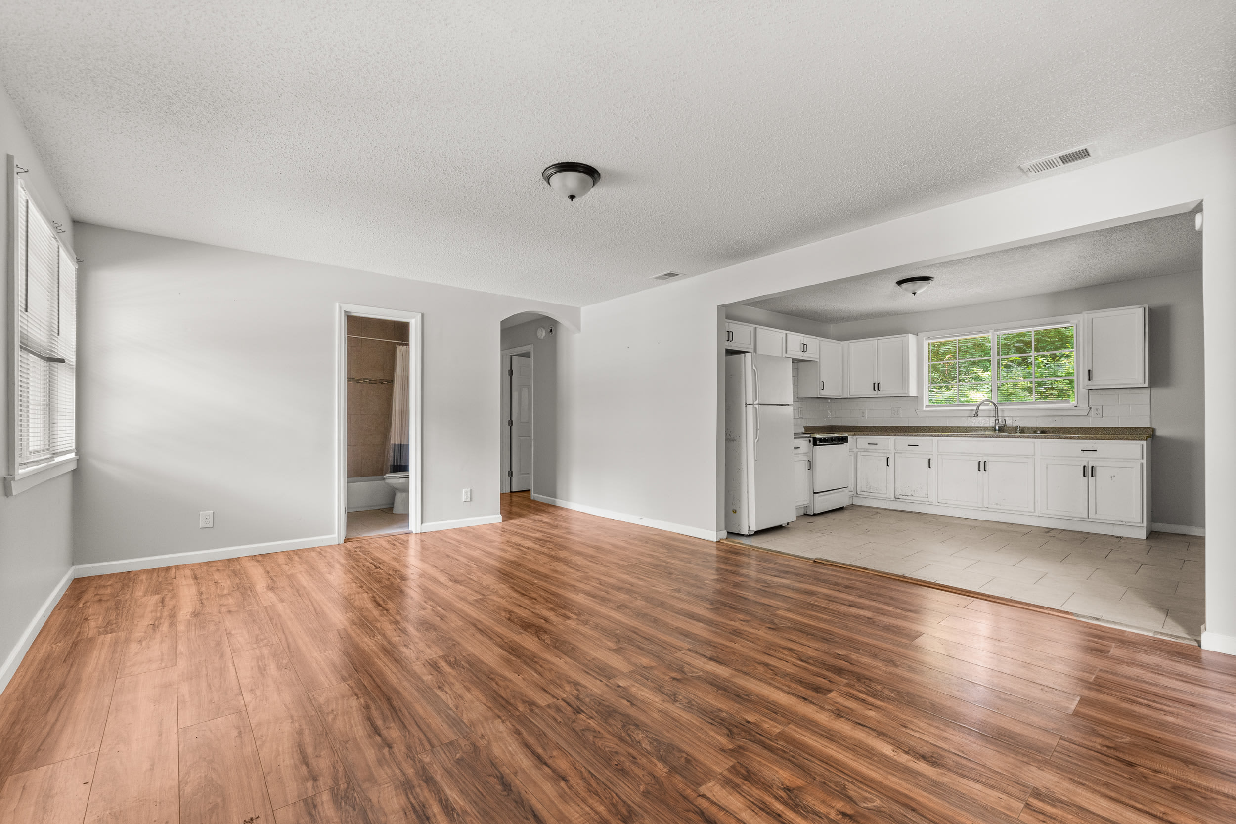3419 Mountain Terrace St – photo 2