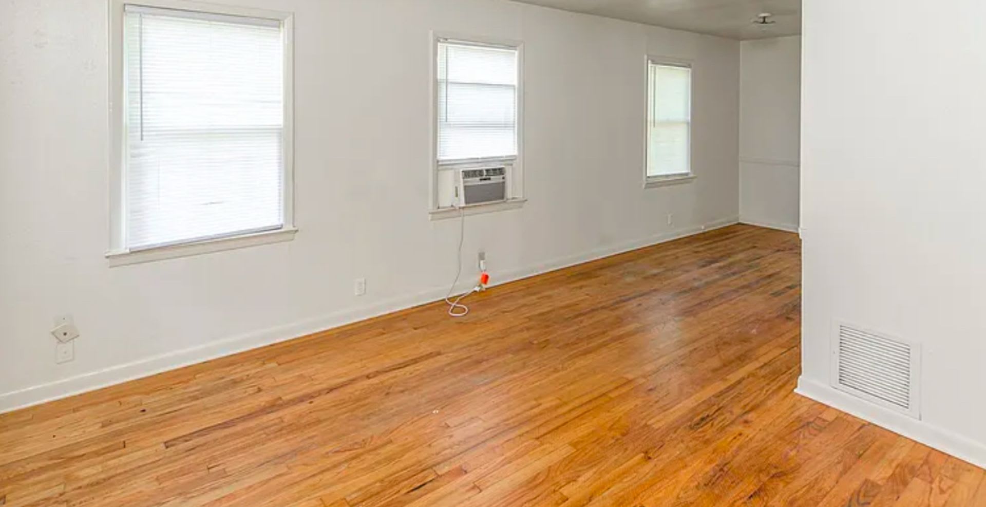 819 Boulevard – photo 3