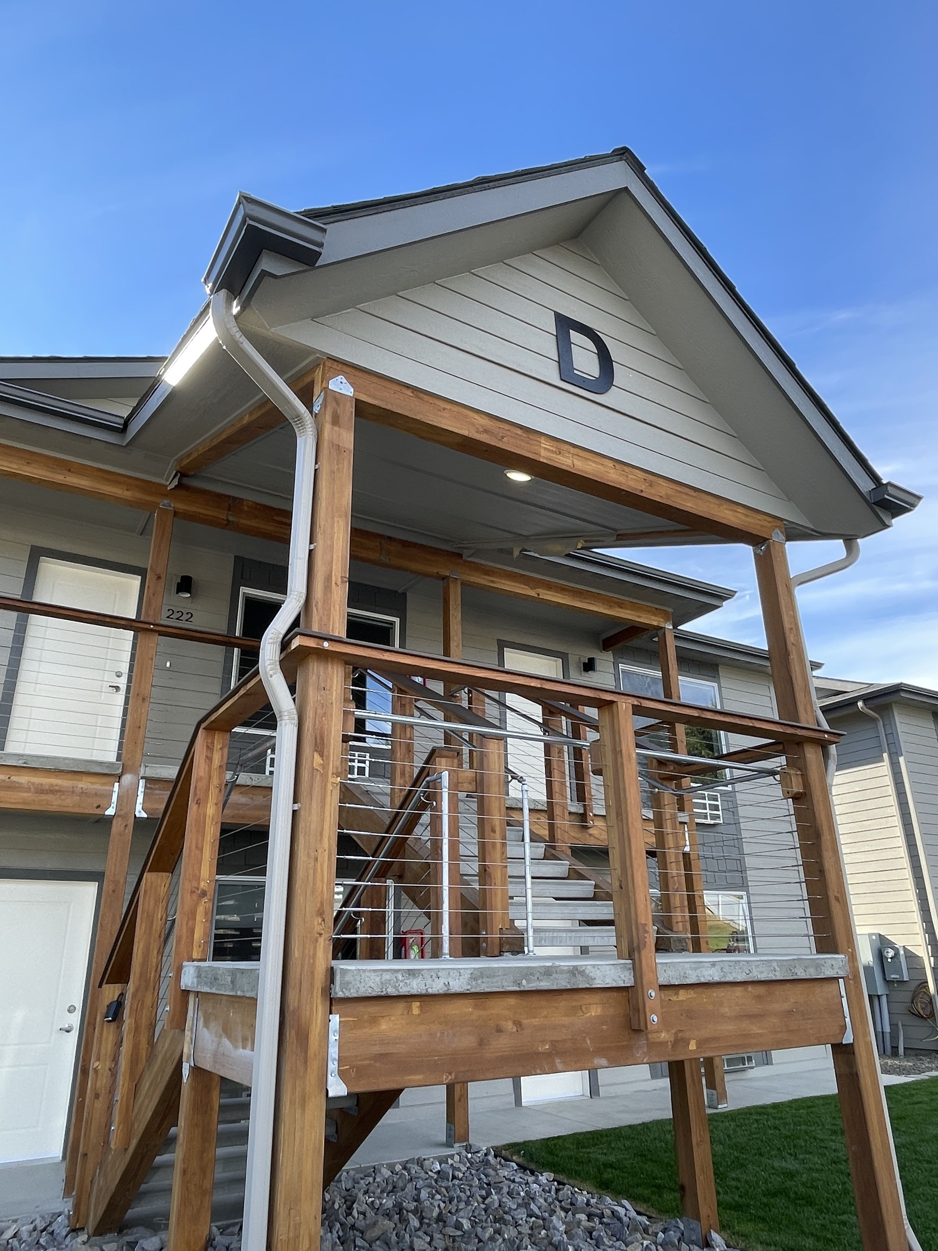 411 6th St Ne – photo 2