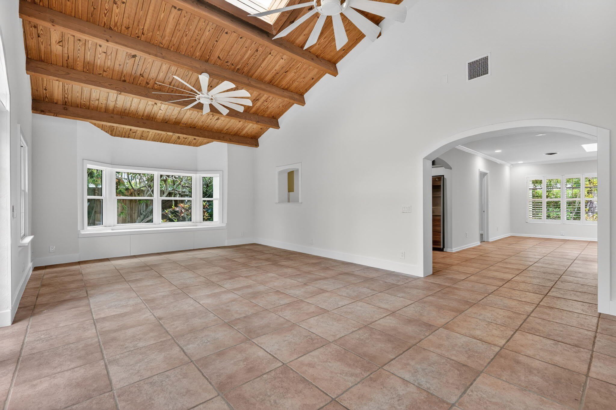 606 Paulina Road – photo 5