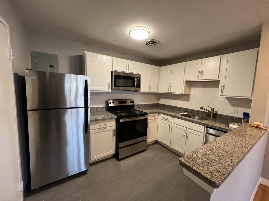 14 Riverside St. – photo 2