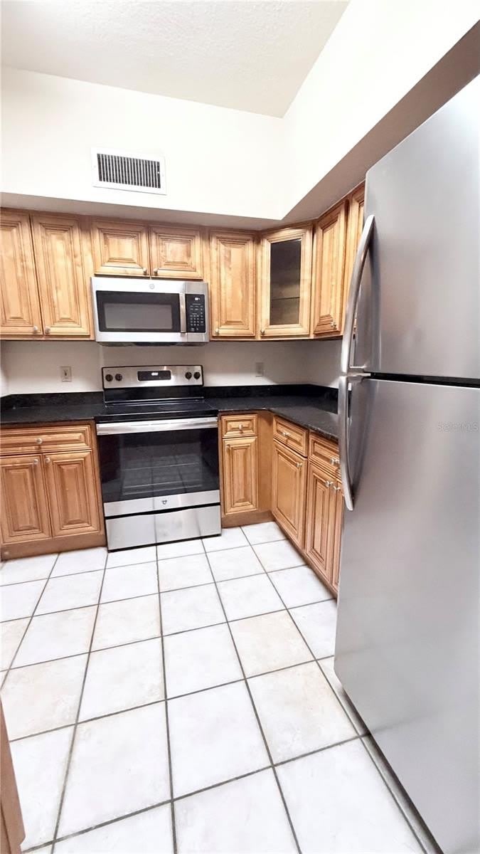 832 CAMARGO Way – photo 3