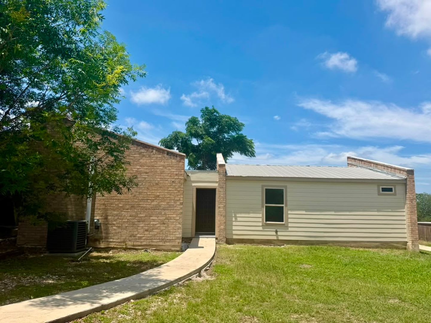 For Rent – 12010 Sailing Away St, San Antonio, TX 78233 – photo 1