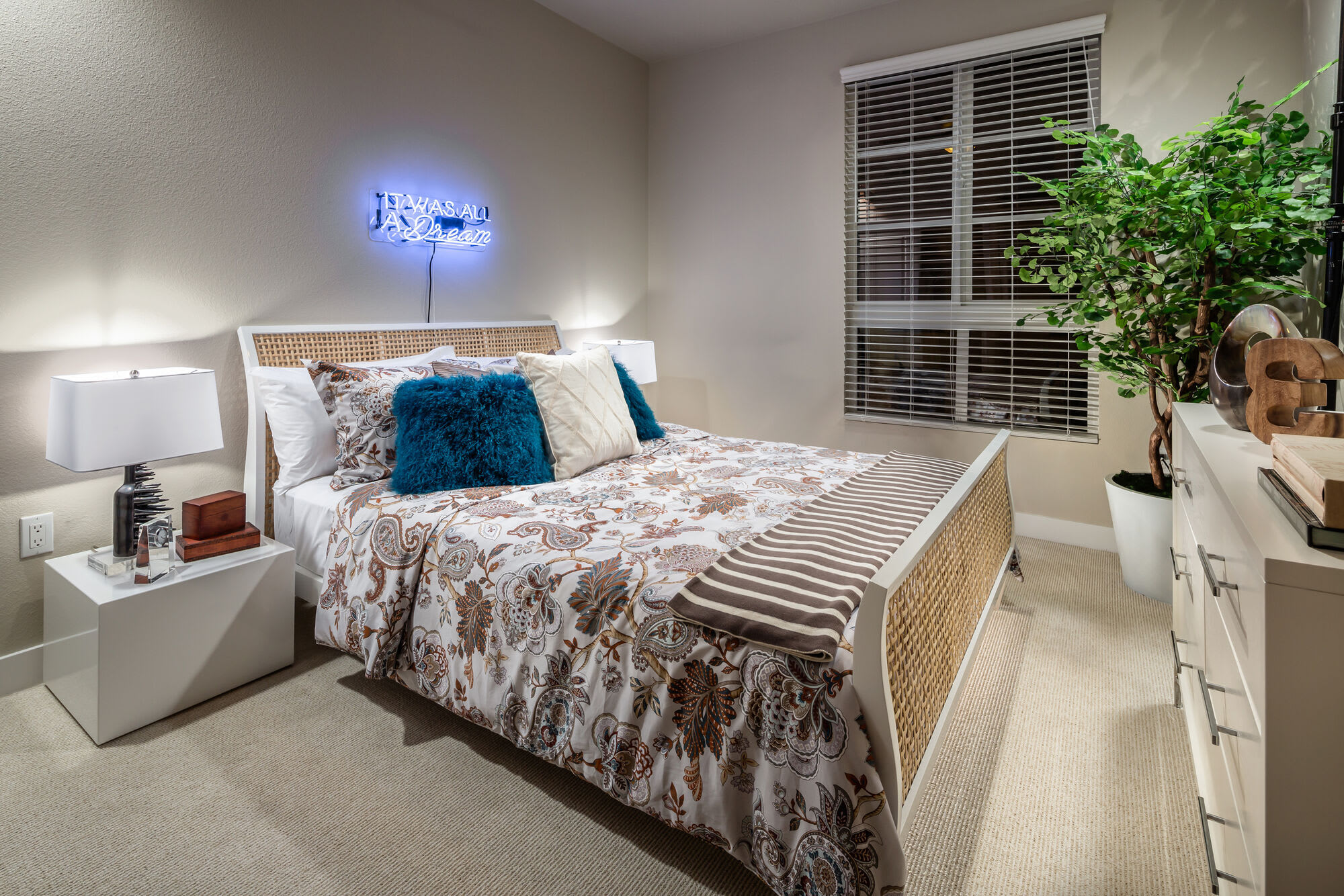 Luxe Pasadena – photo 3