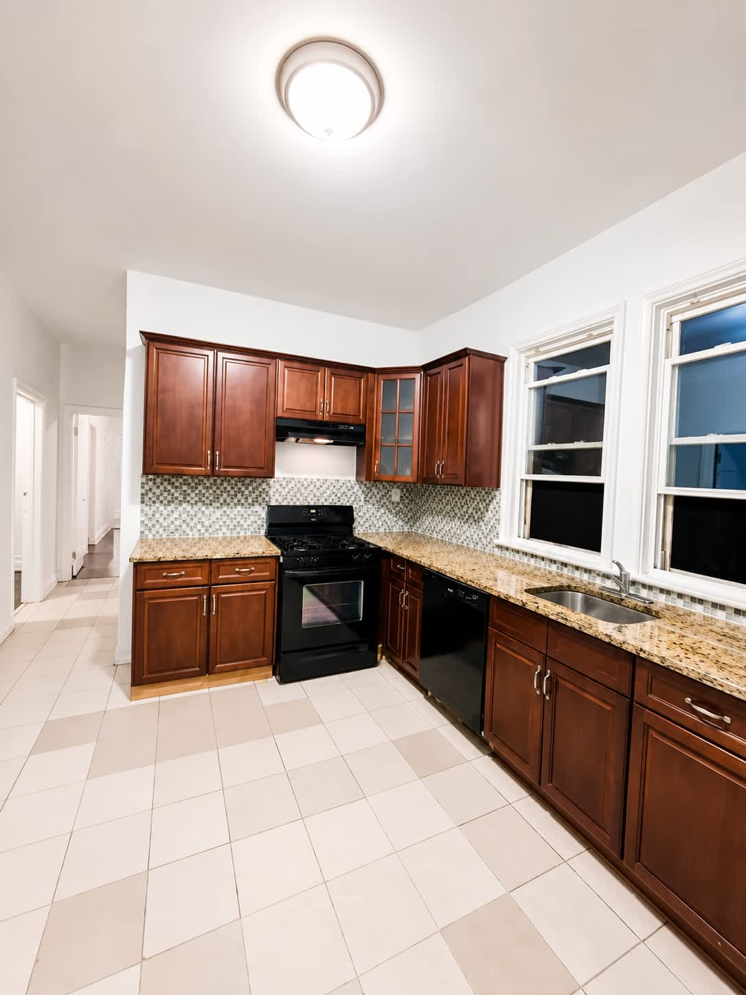 43 Treacy Avenue – photo 1