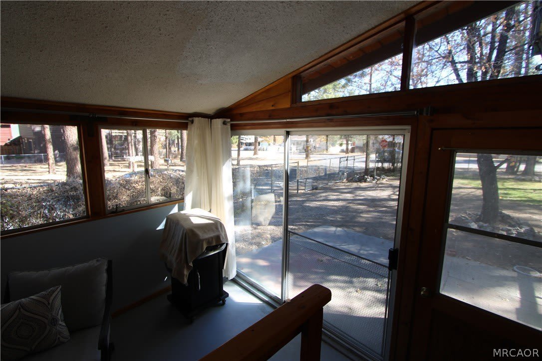 331 W North Shore Drive – photo 5