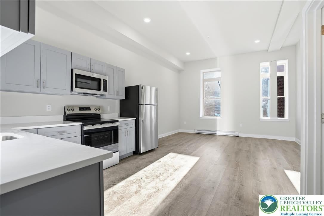 109 S Centre Street – photo 2