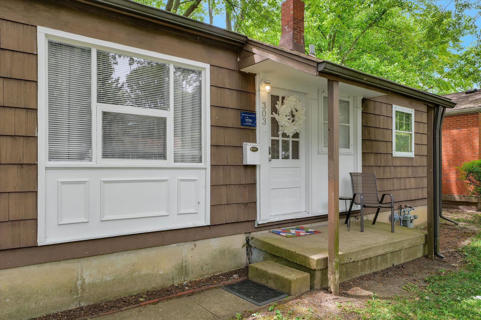 3 Bed 1 Bath House In Champaign Unfurnished – photo 4
