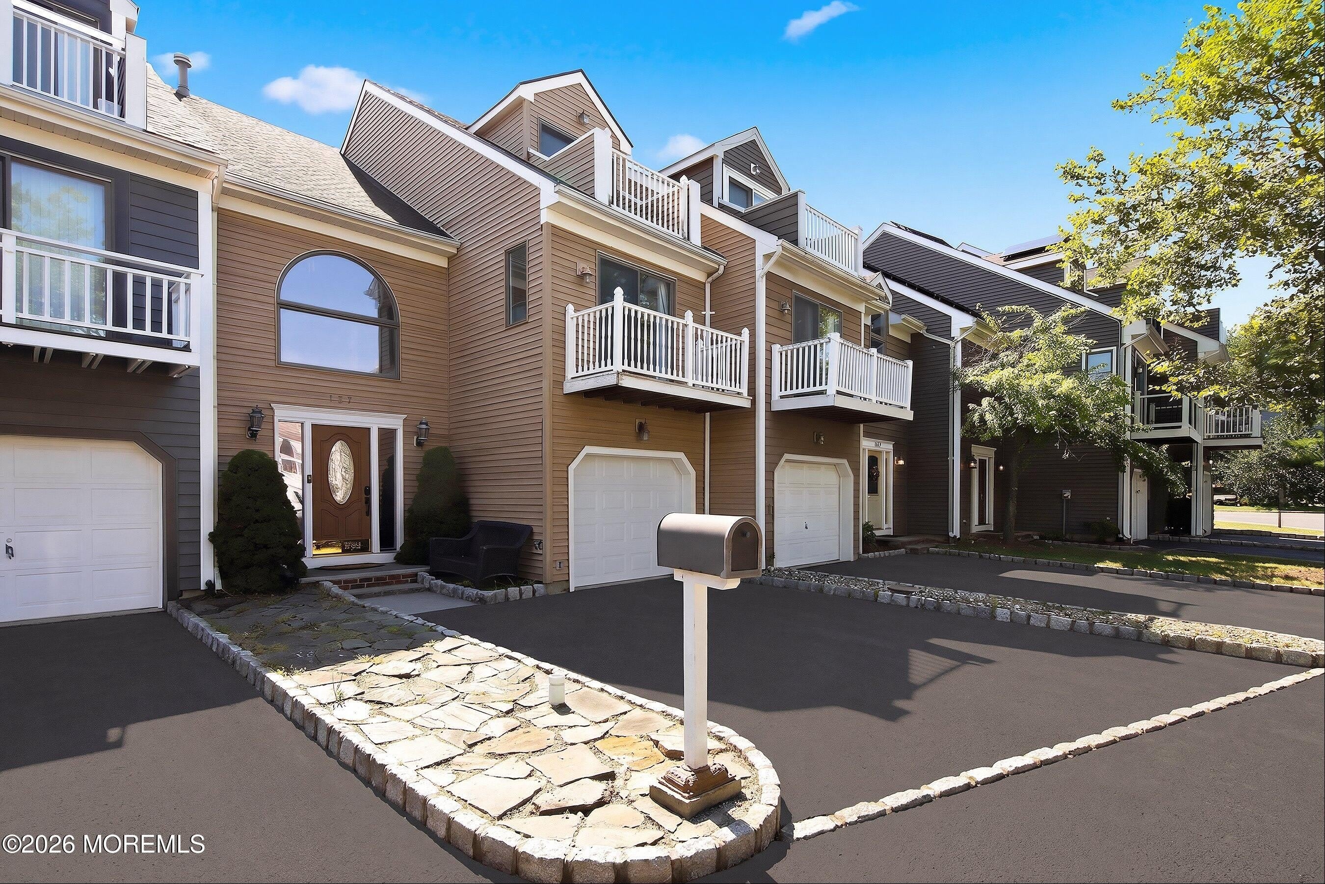 137 Marina Bay Court – photo 1