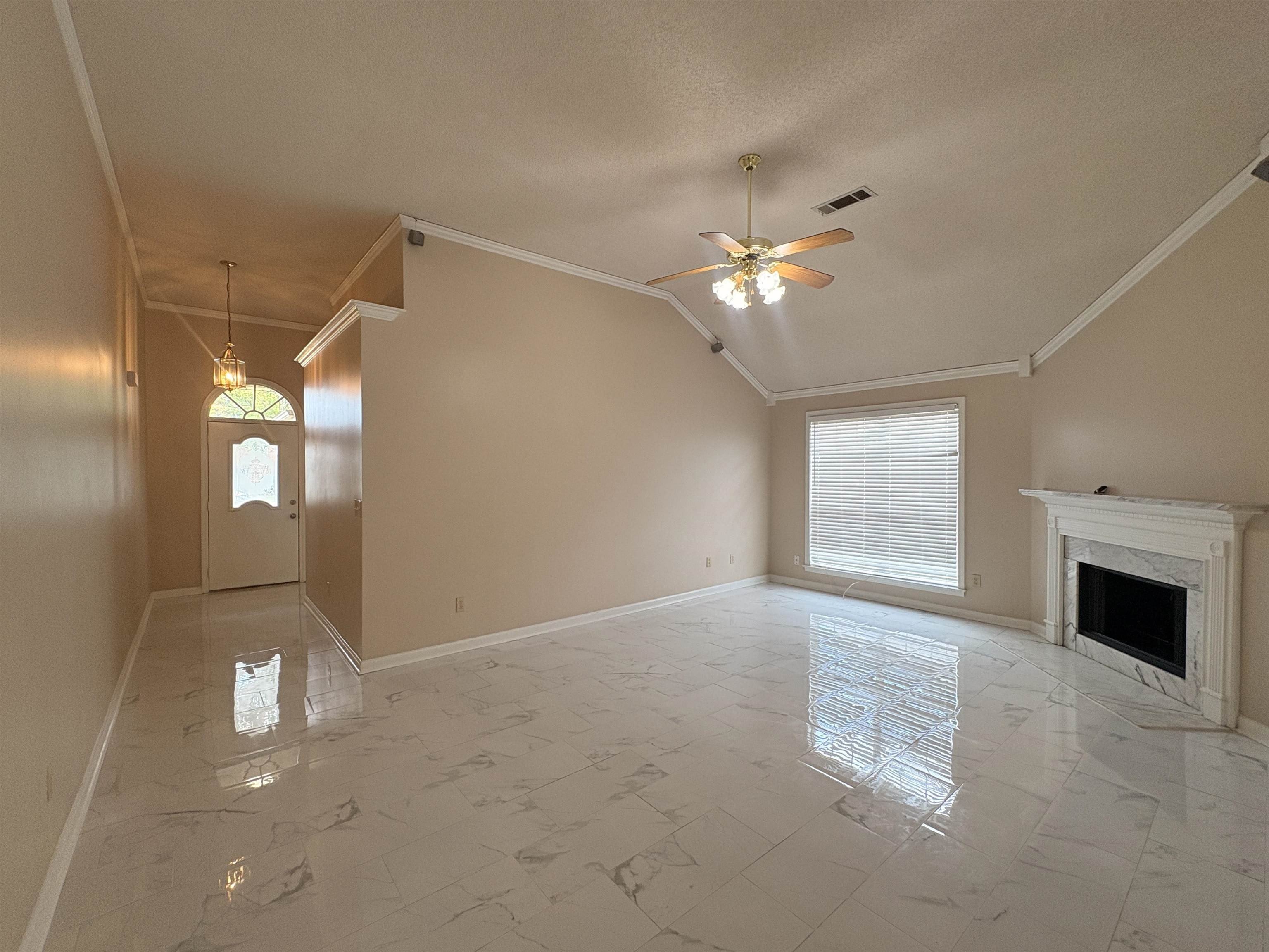 390 N Ericson Rd – photo 2