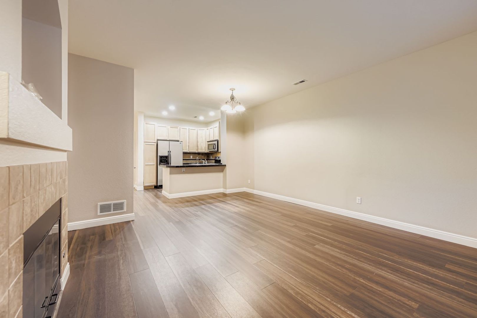 500 Off First Months Rent Gorgeous 2Bd 2 5Ba Home Located In Northglenn Co Available 9 4 26 – photo 3