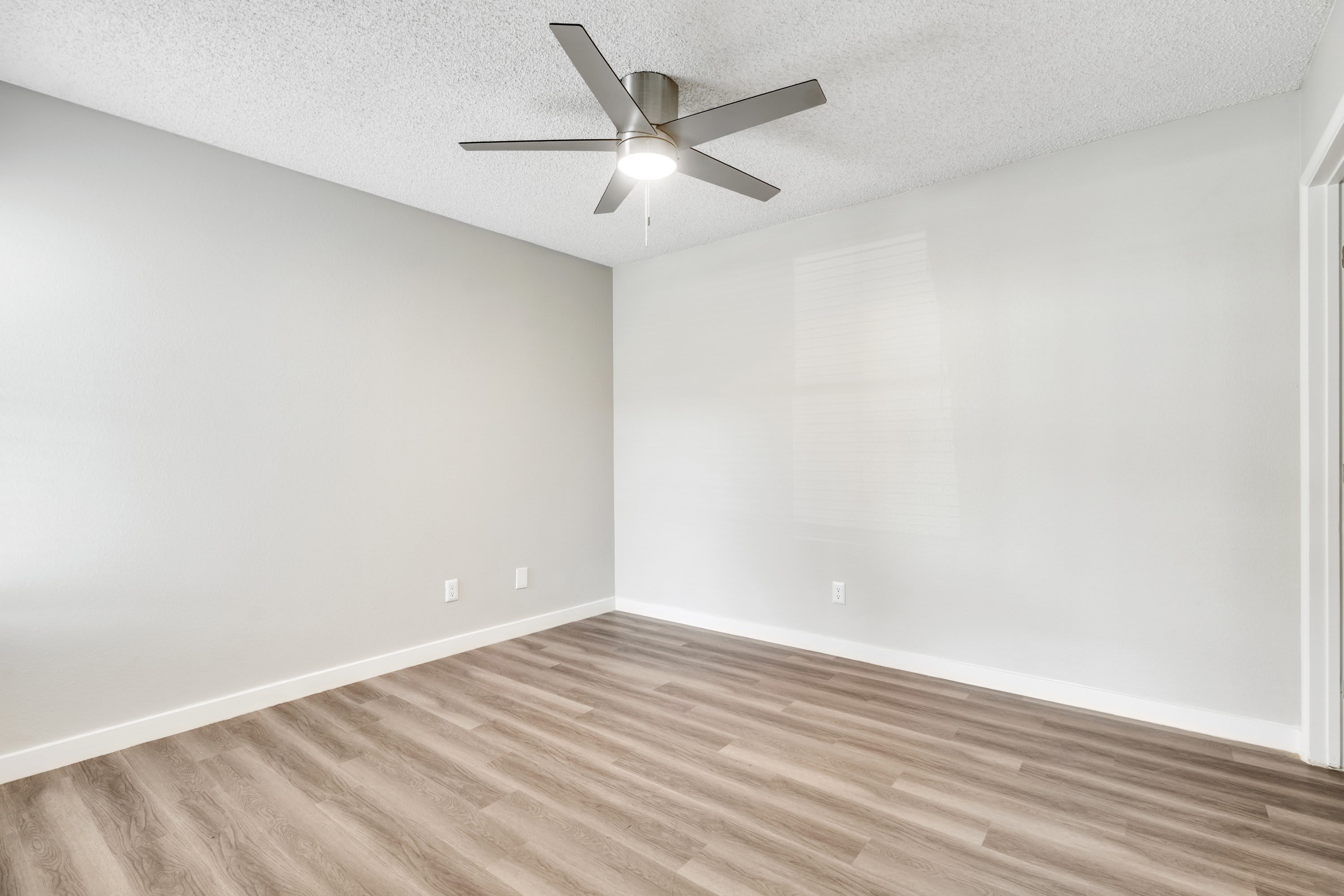 Solara Apartments – photo 5