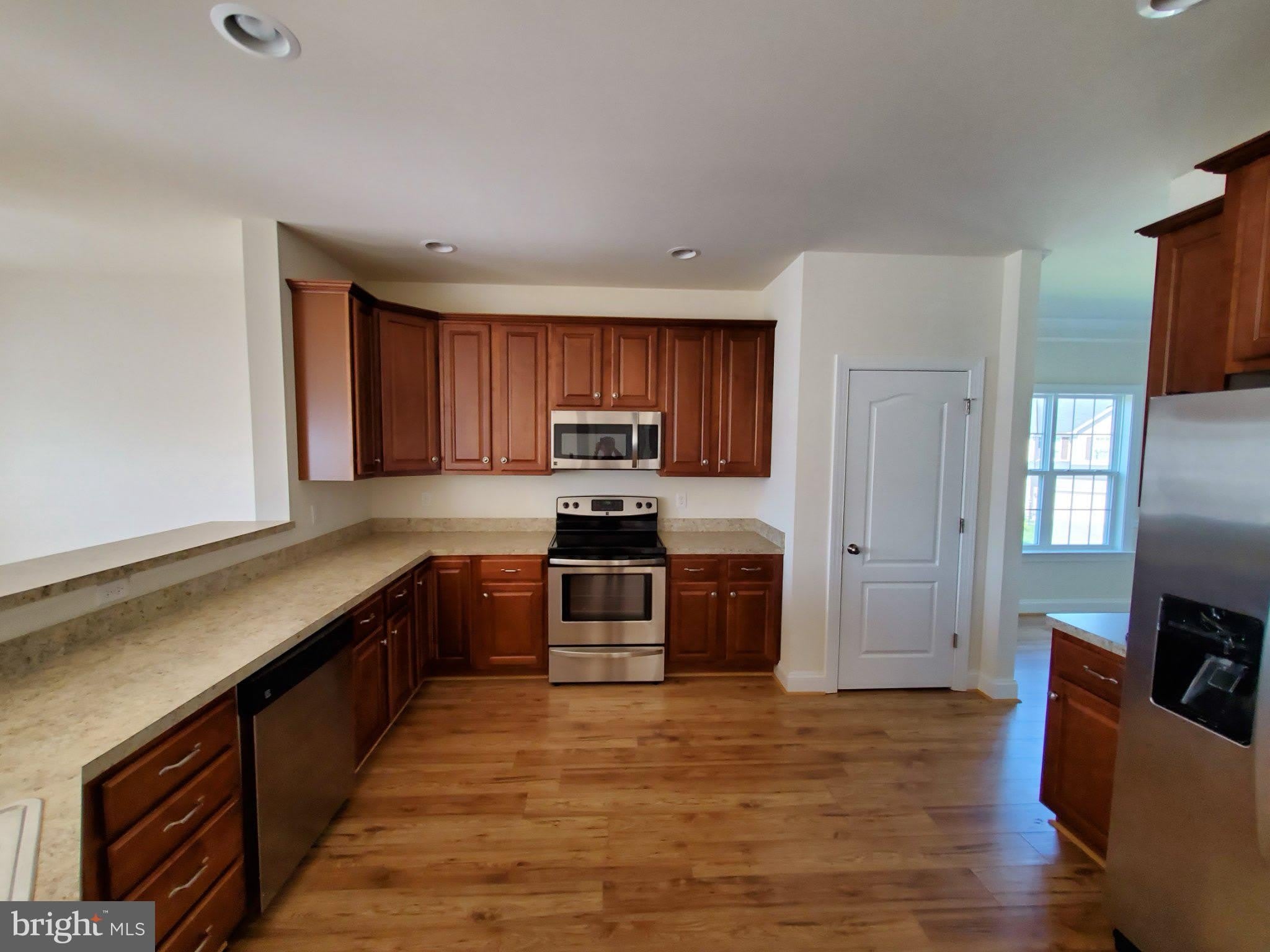 233 KANTER Drive – photo 5