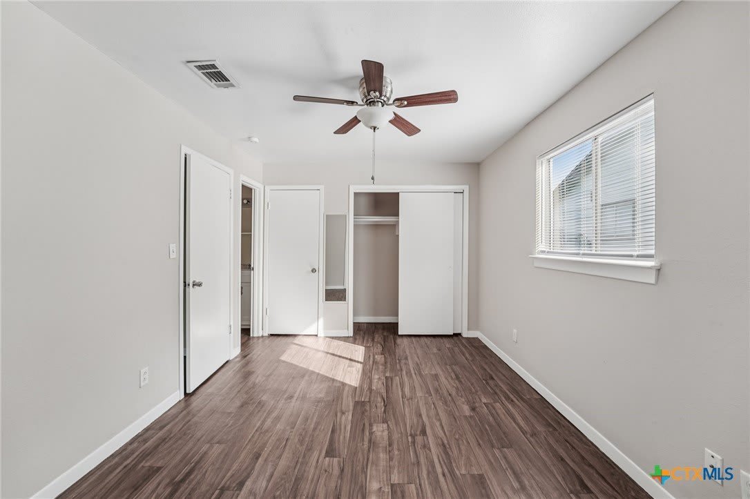 1634 Post Road – photo 5