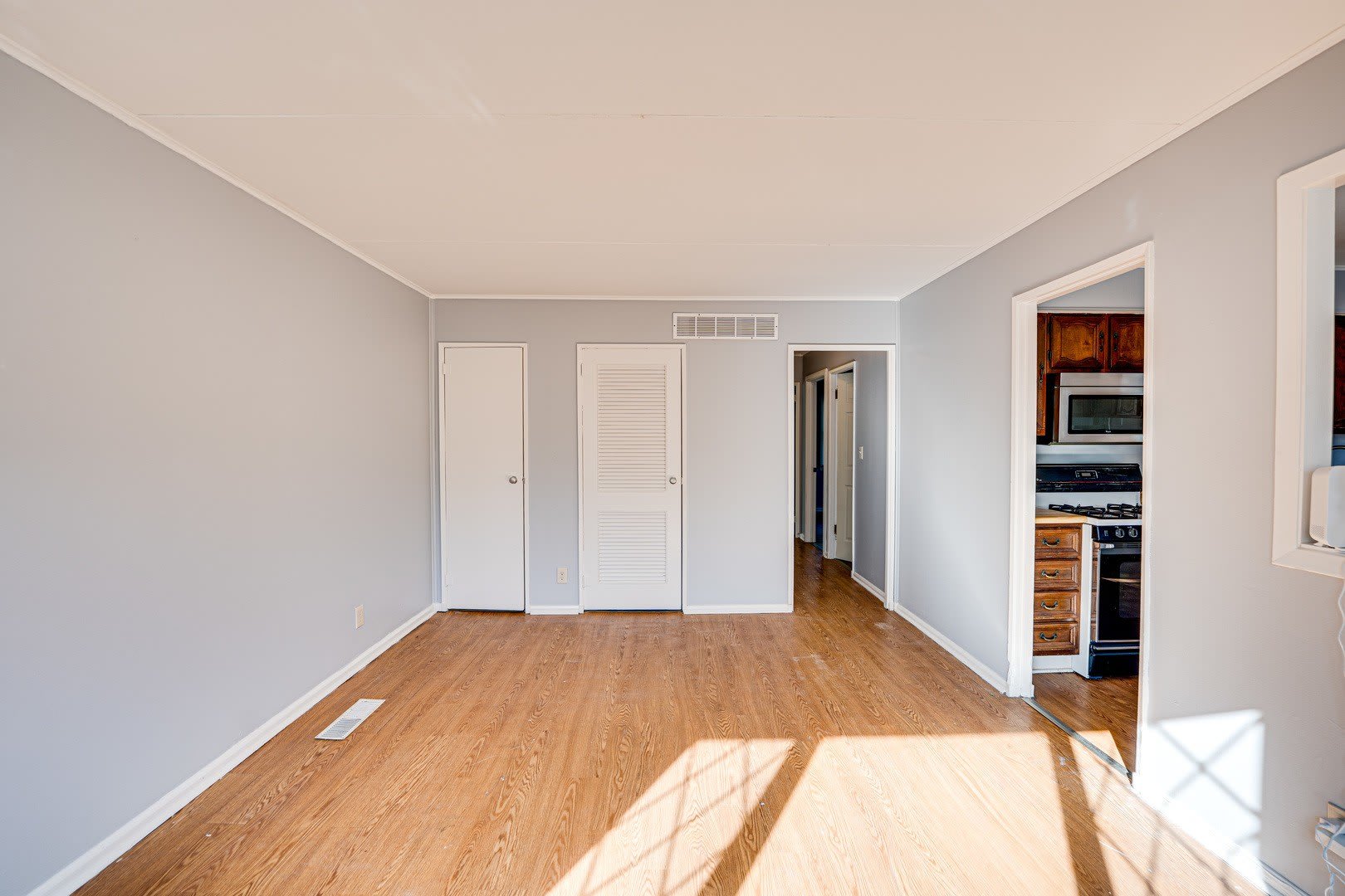 1823 Overdene Avenue – photo 5