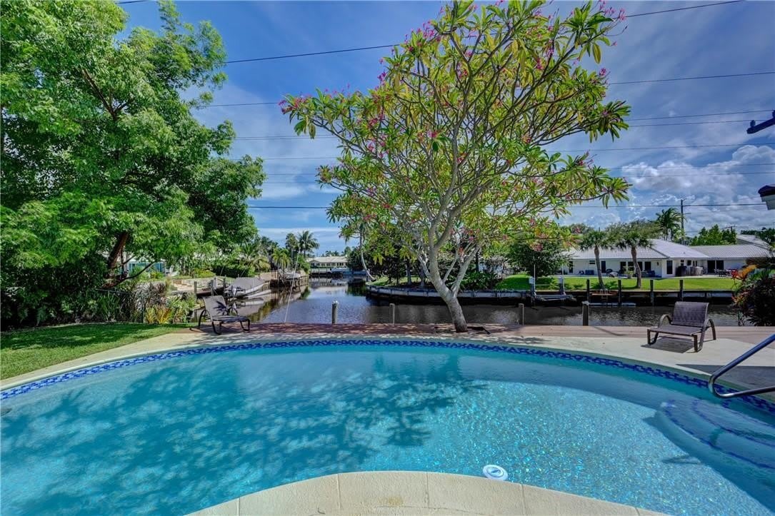 840 SW 7TH Street – photo 2