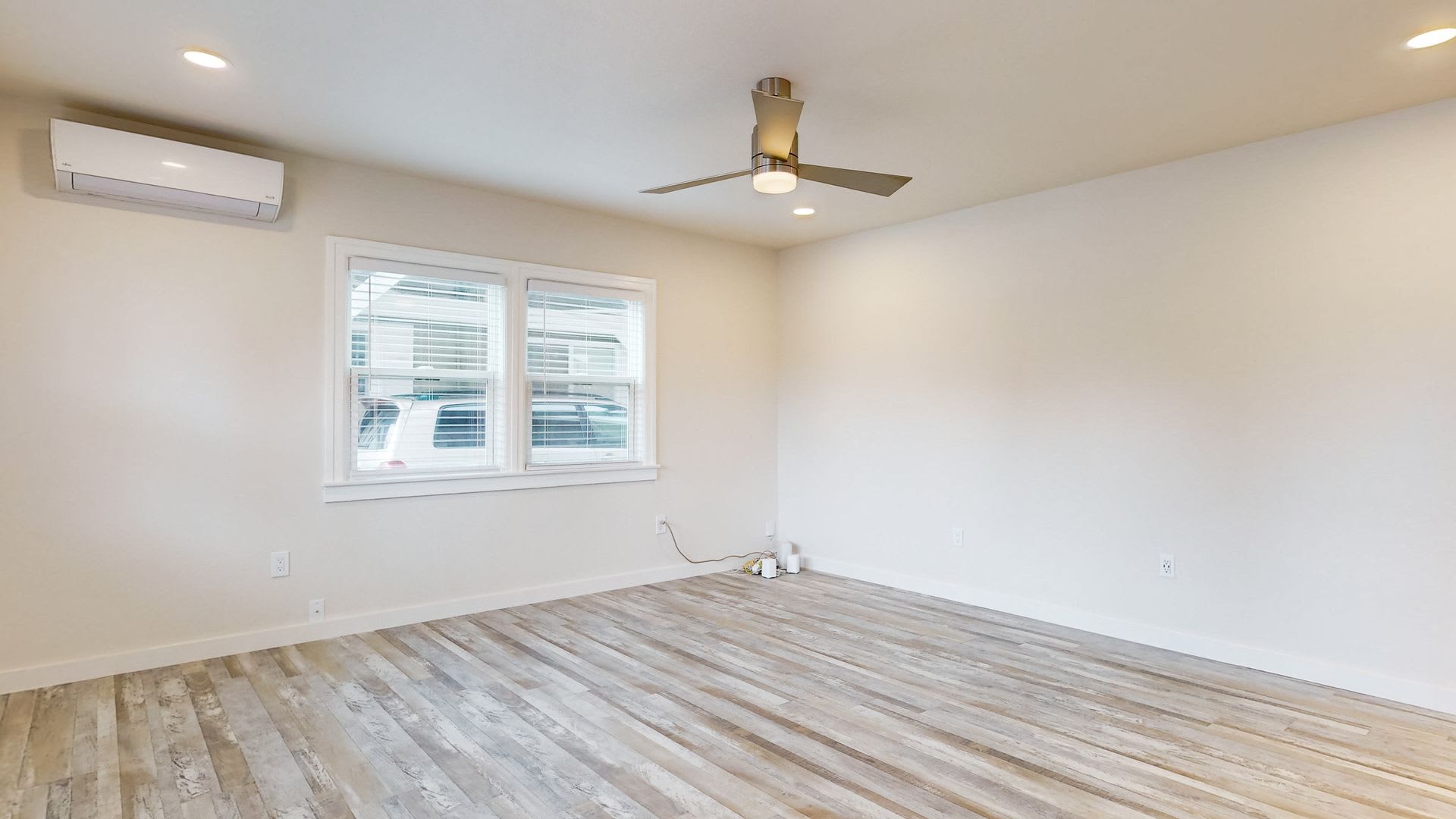 Coming Soon! Beautiful 2 Bedroom 1.5 Bathroom Home! Short Distance of SRJC! – photo 5