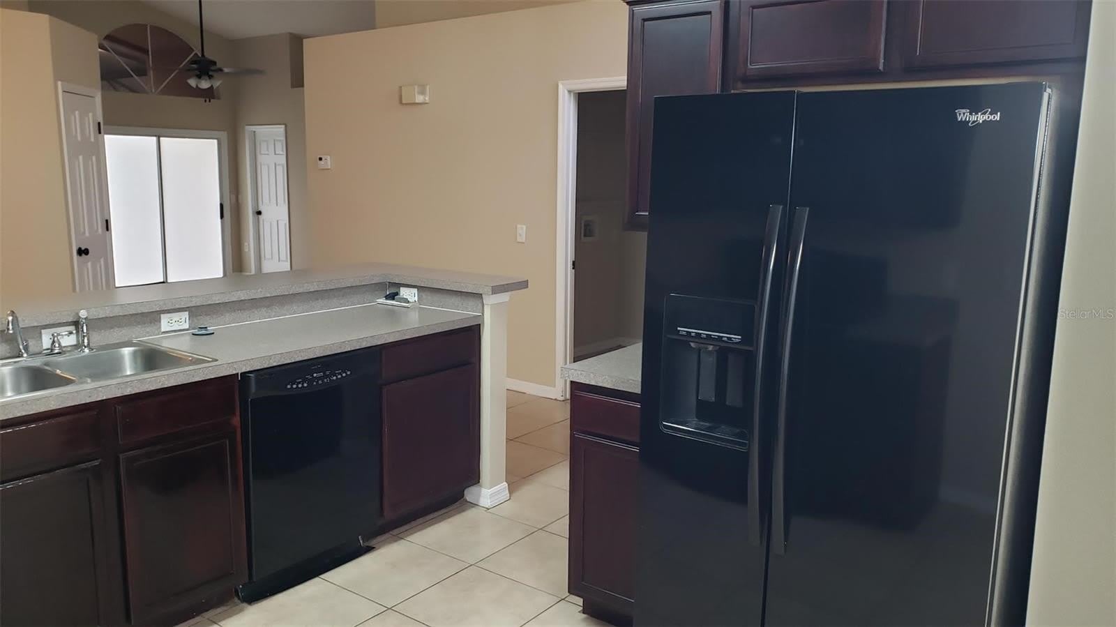 636 Majesty Drive – photo 4