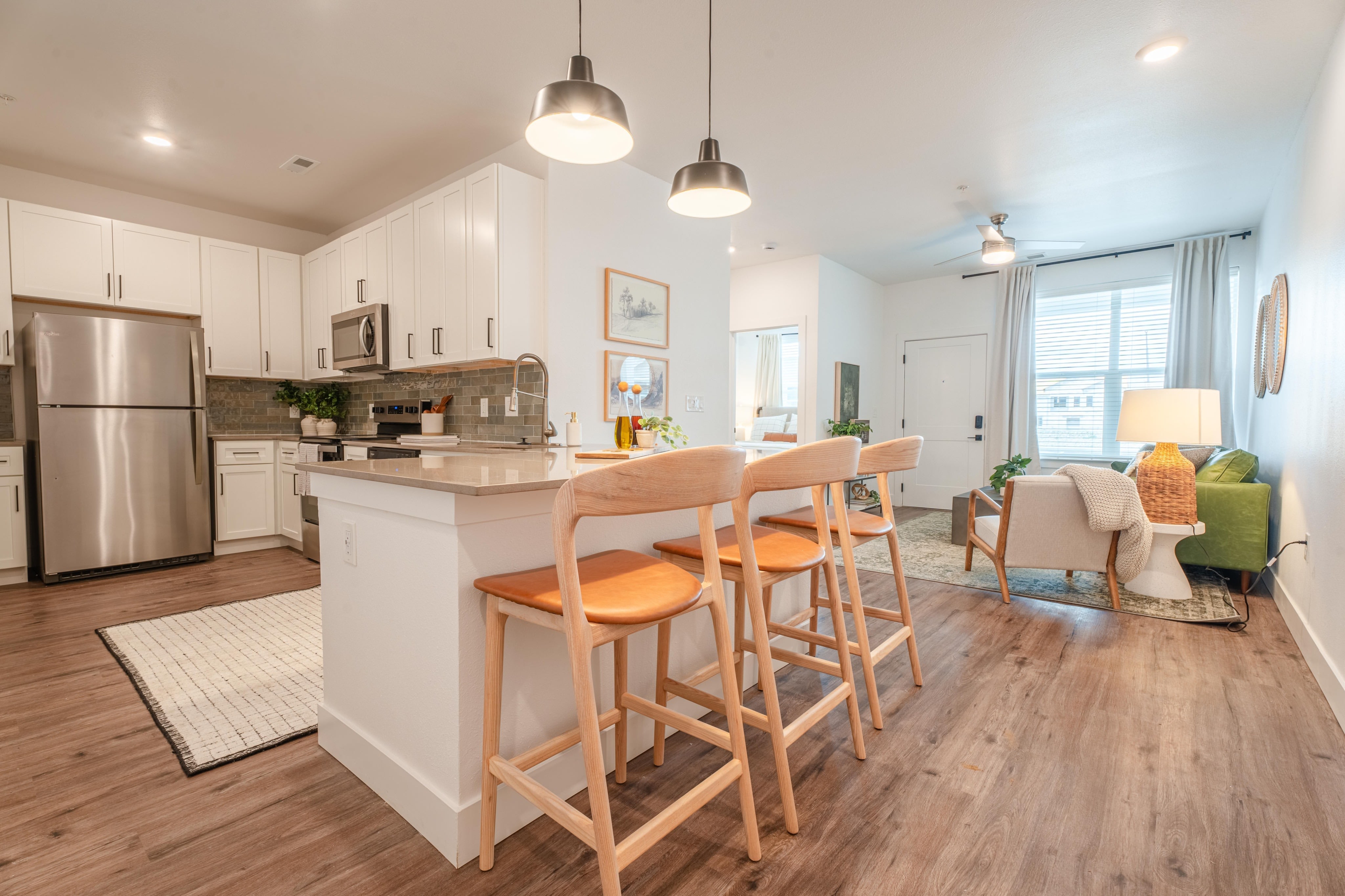 Maverick Modern Apartments – photo 1