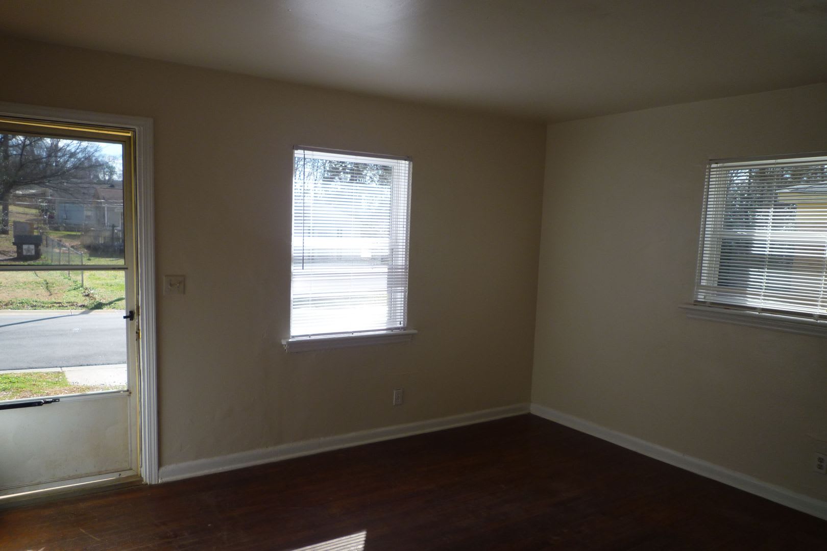 Cozy Two Bedroom Home! – photo 3