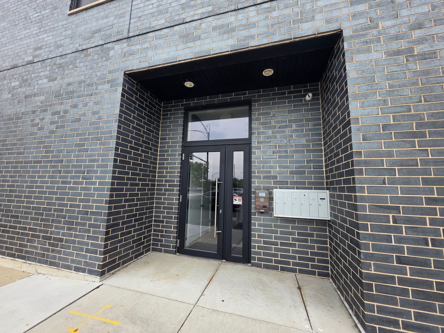 1203 W Augusta Blvd – photo 2