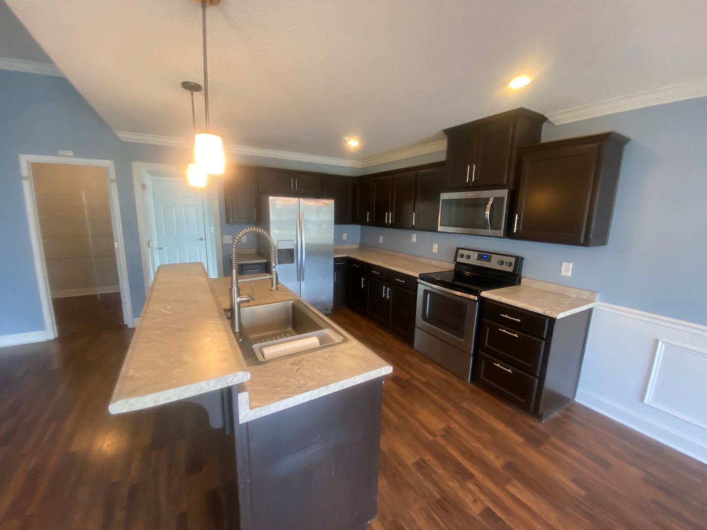 4 Bedroom 2 Bath Home! – photo 2