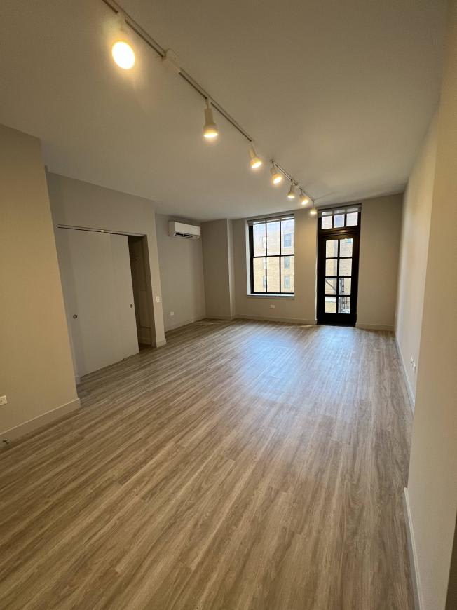 331 South Wells St. – photo 5