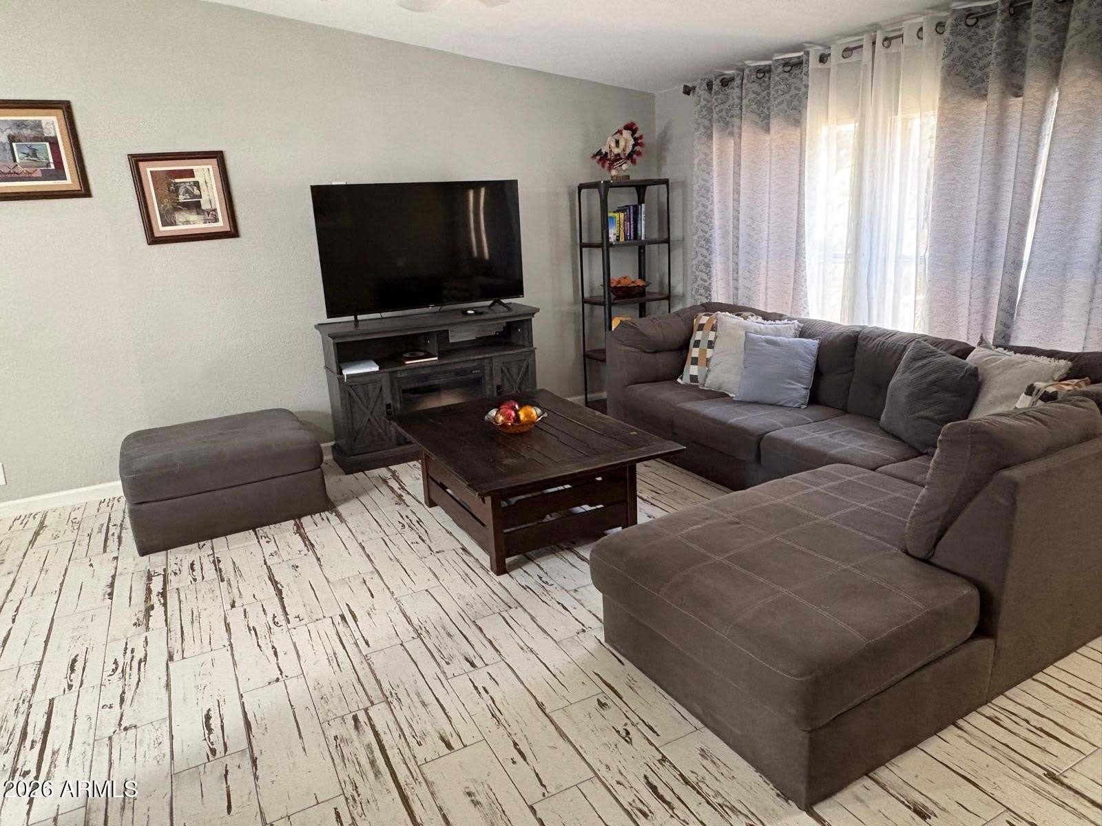 1007 W SADDLE Lane – photo 4