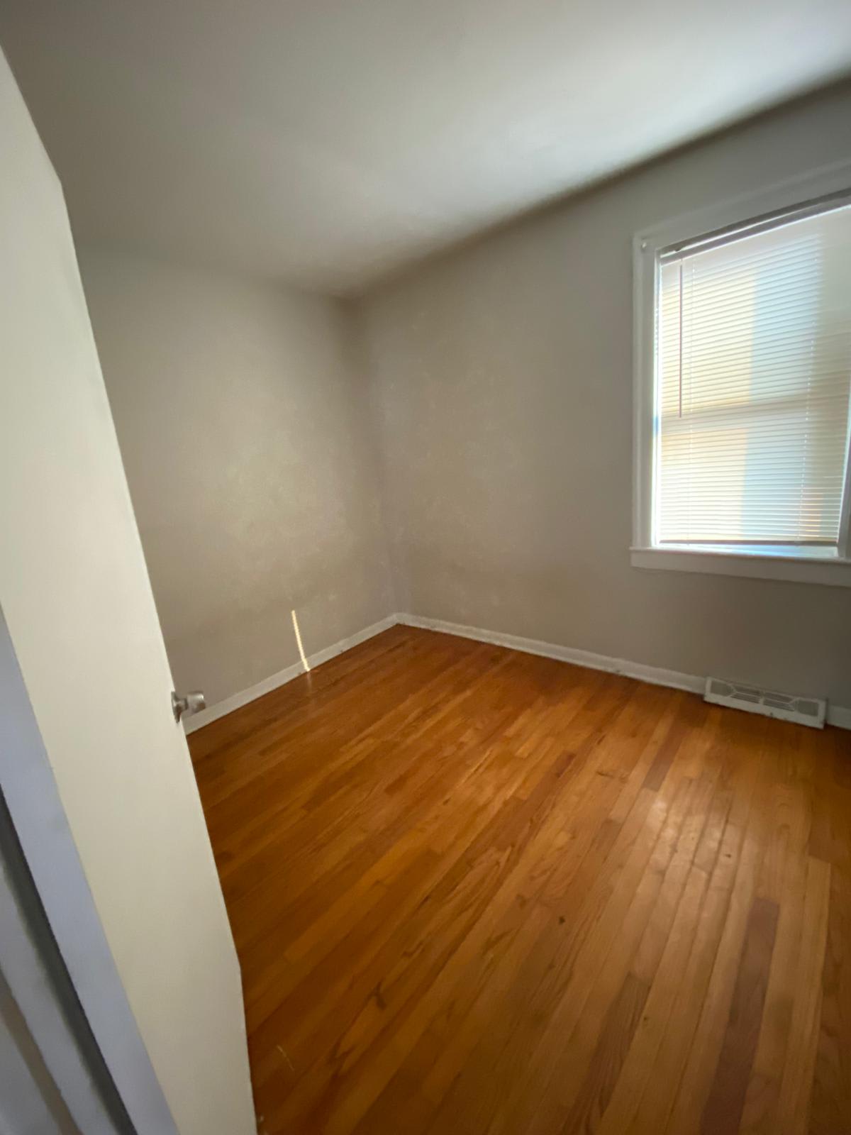 746 East Laurel Street – photo 4