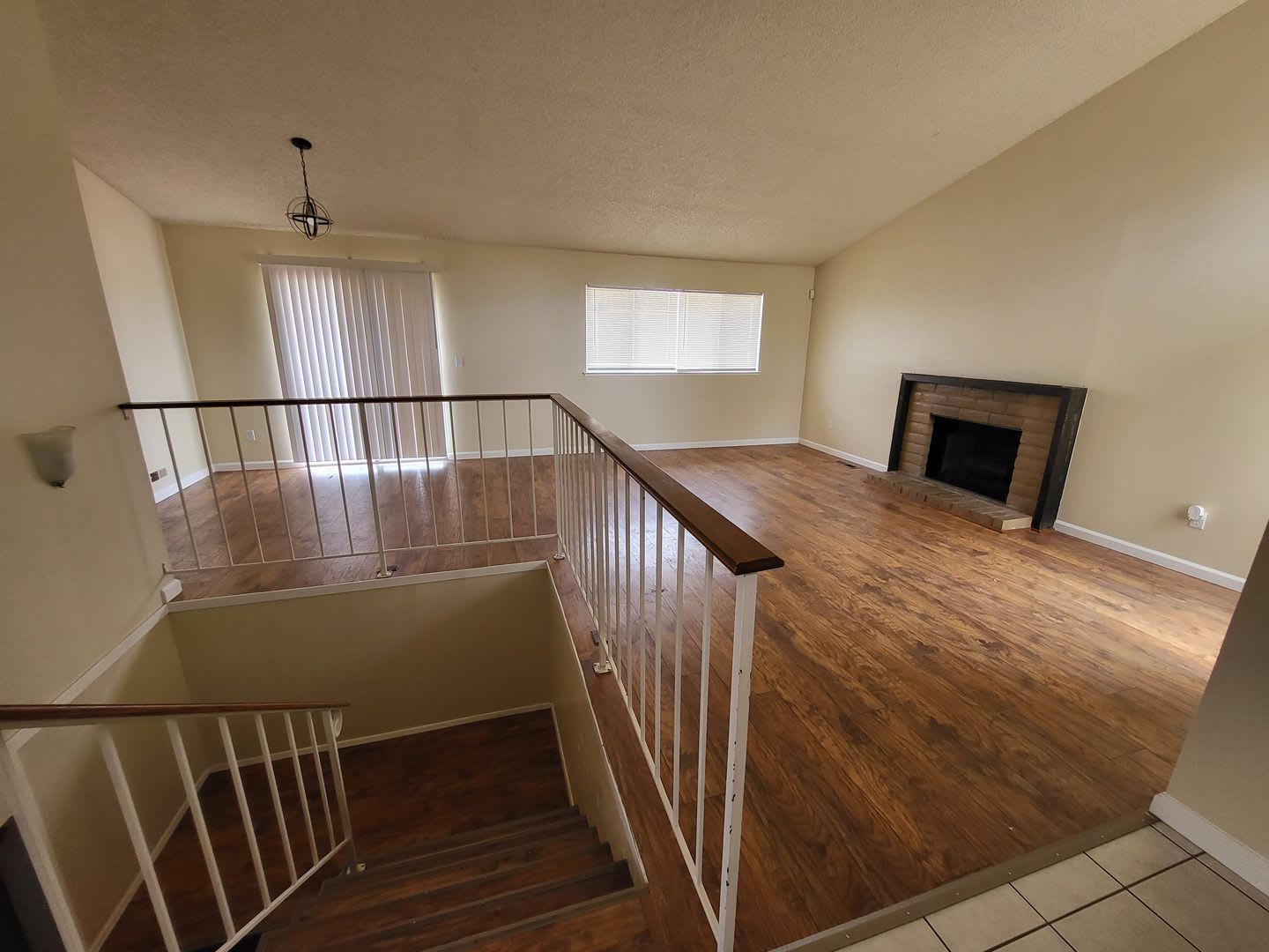 Beautiful 3-Bedroom, 3-Bath Home with Bonus Room in Richmond’s Bayview District – photo 4