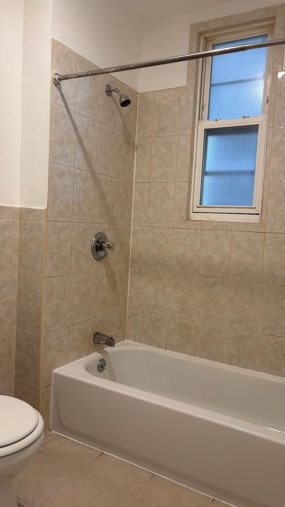 339 DANFORTH AVE – photo 5