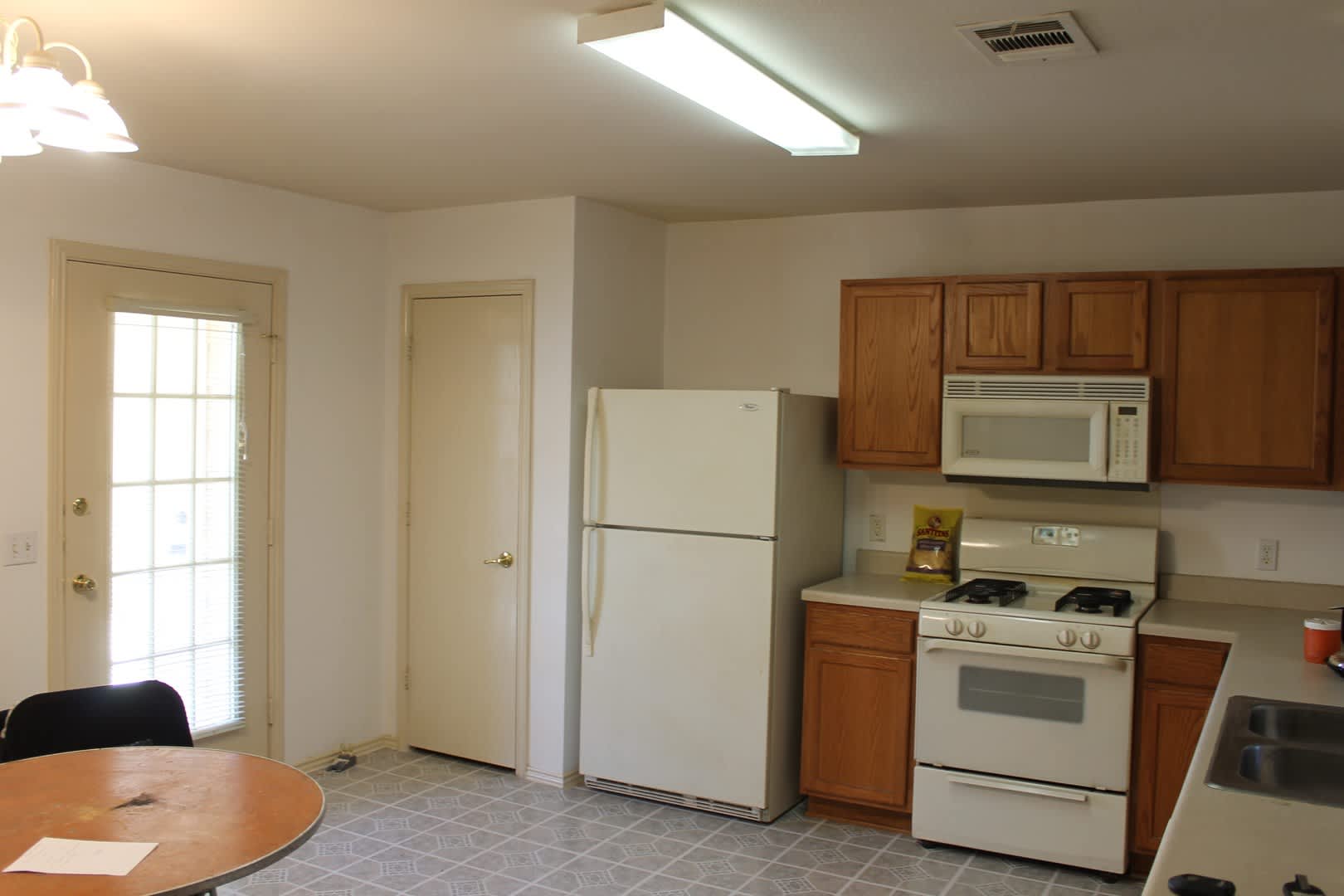 Beautiful Manor home for rent, 11512 Melstone Dr – photo 2