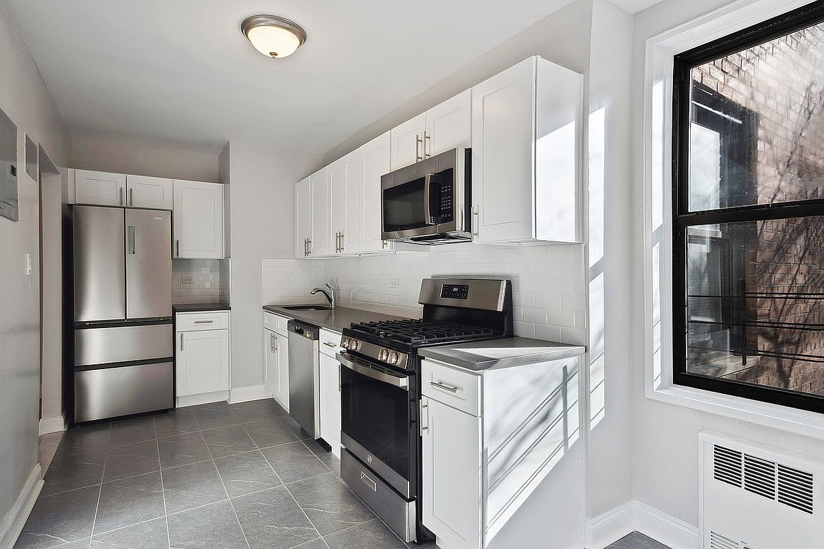 1818 Newkirk Ave Apt 1J – photo 1