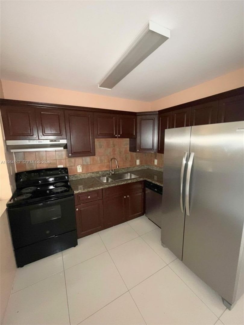 14215 Ne 9Th Avenue 14215 North Miami Fl 33161 – photo 1