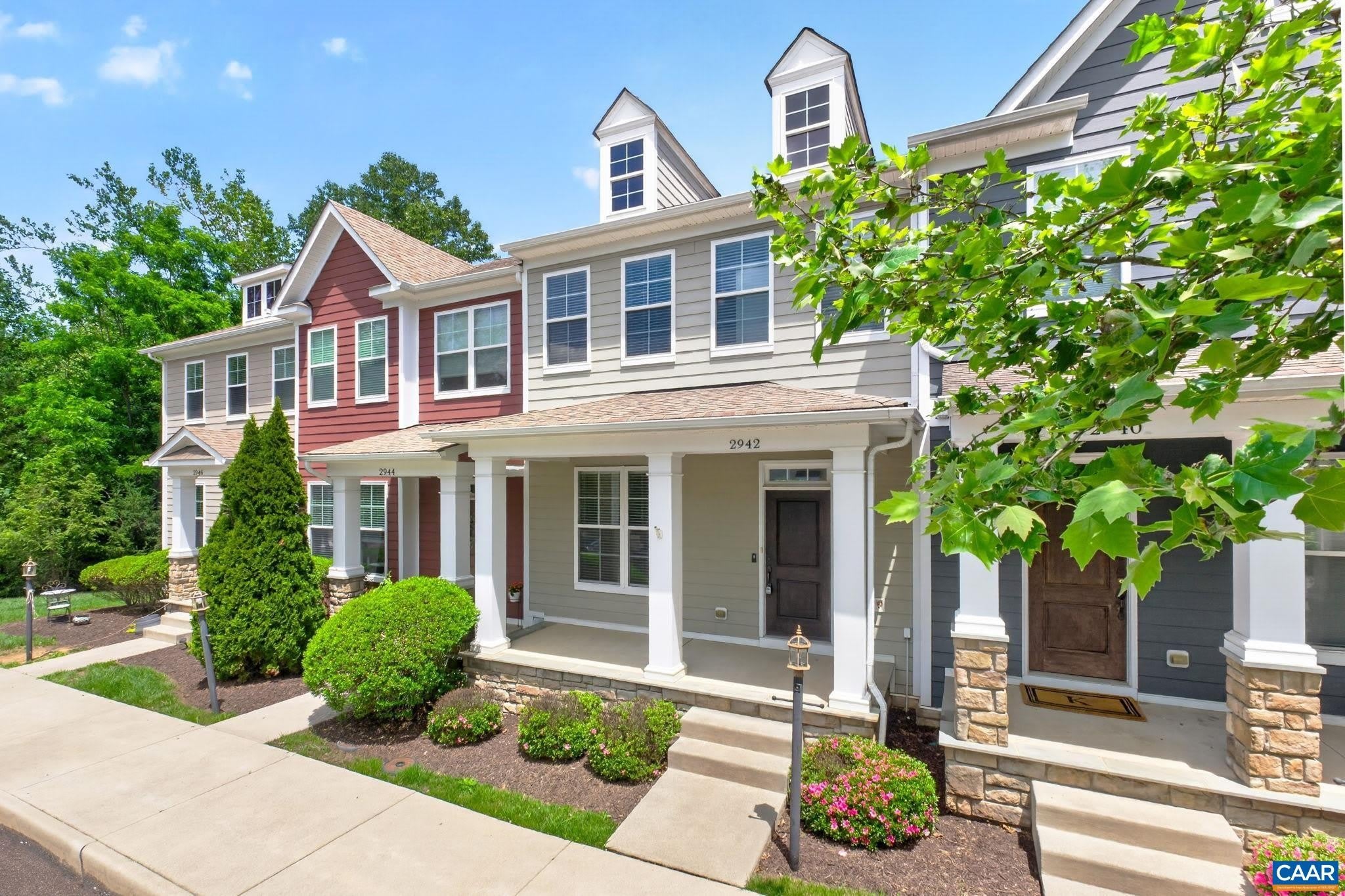 2942 TEMPLEHOF CT – photo 2