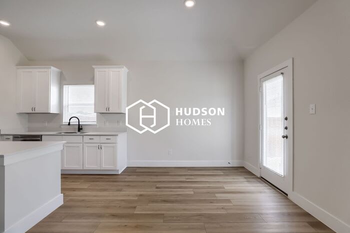2407 Stonebriar Lane – photo 5