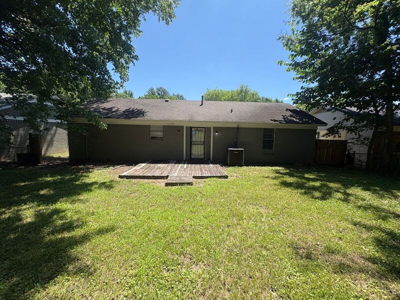 5087 Blacksmith Dr – photo 4