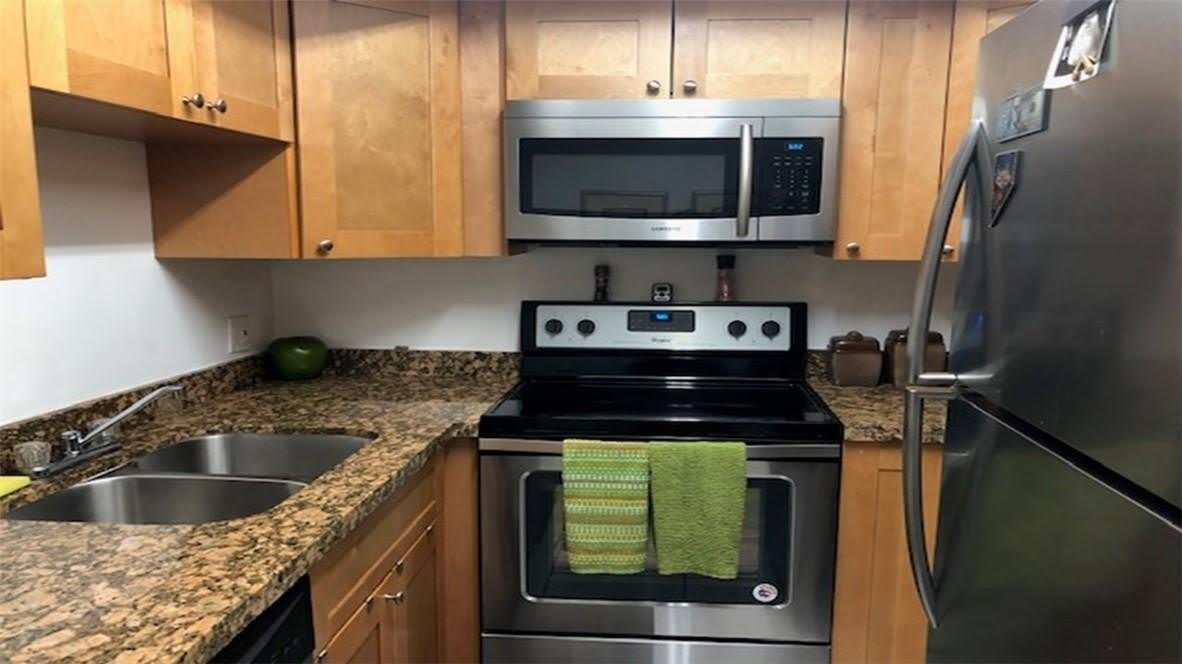 9011 NW 33rd Street – photo 2