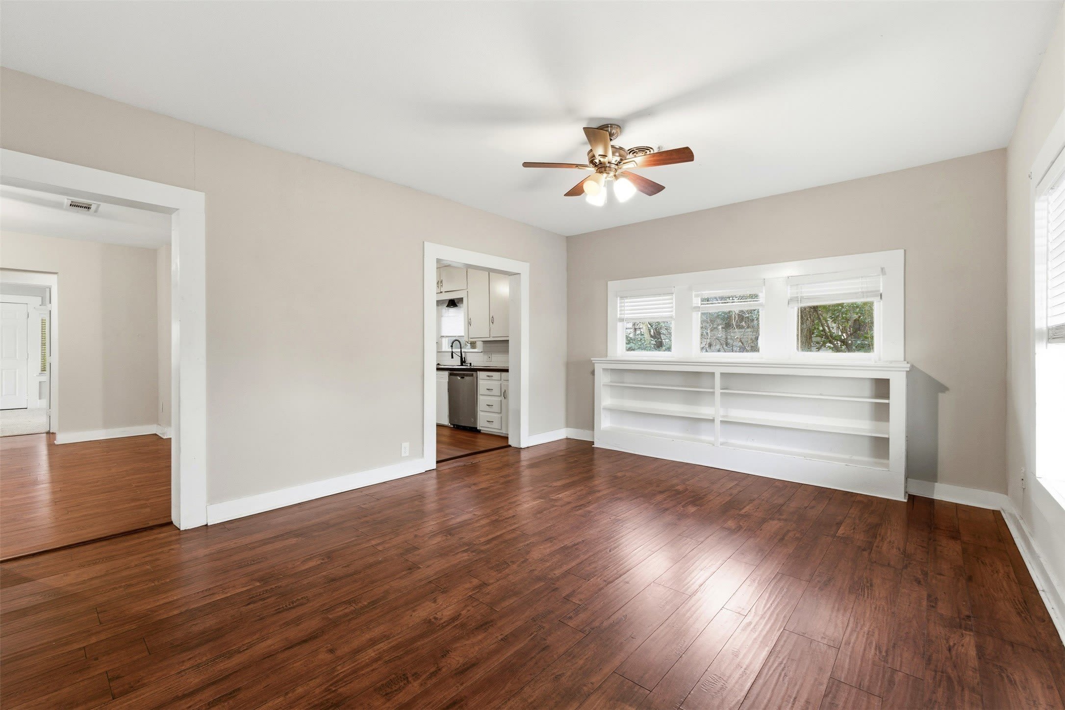 405 College Street – photo 4