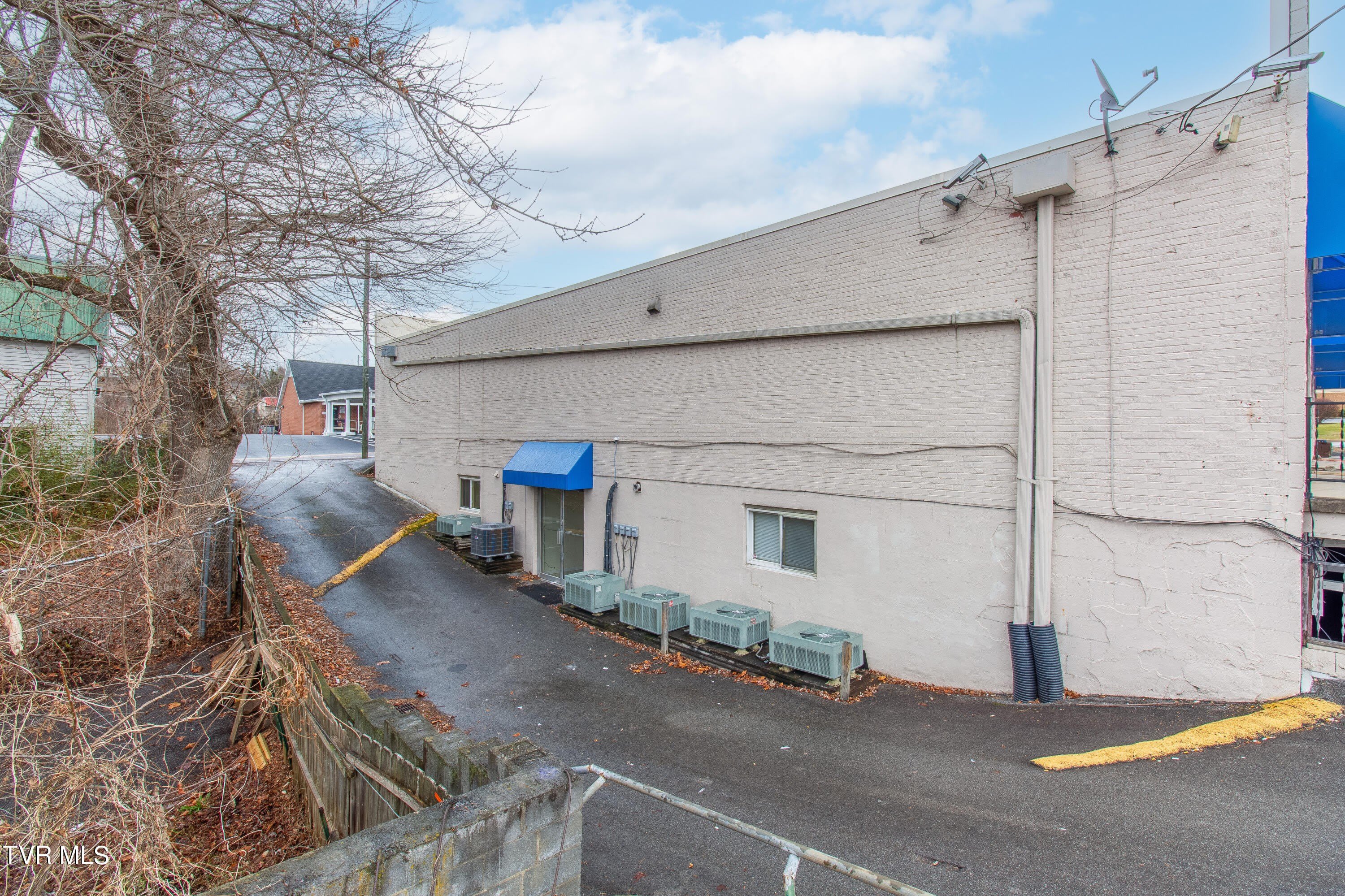 3446 Highway 126 – photo 2