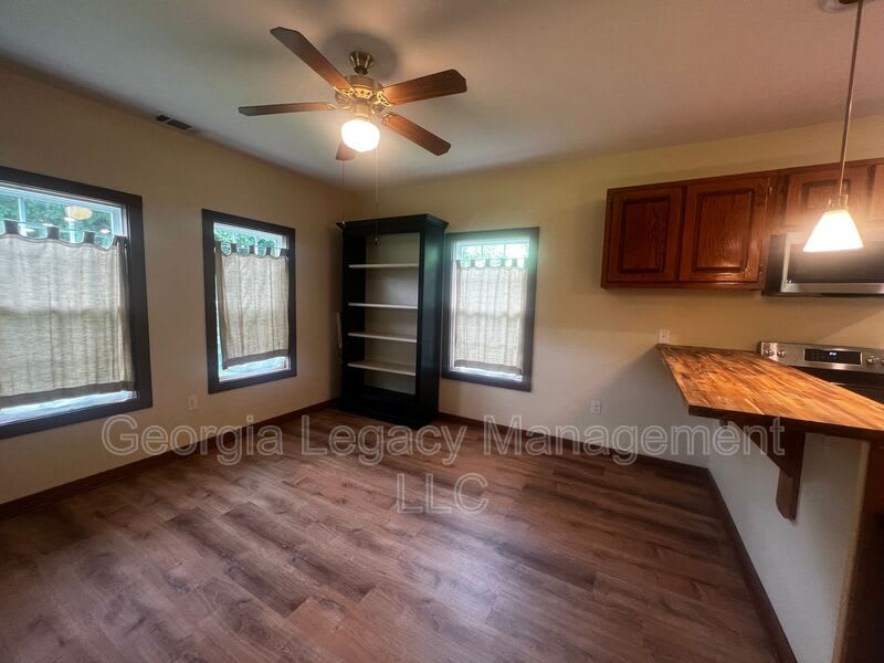 724 Brockton Road – photo 4