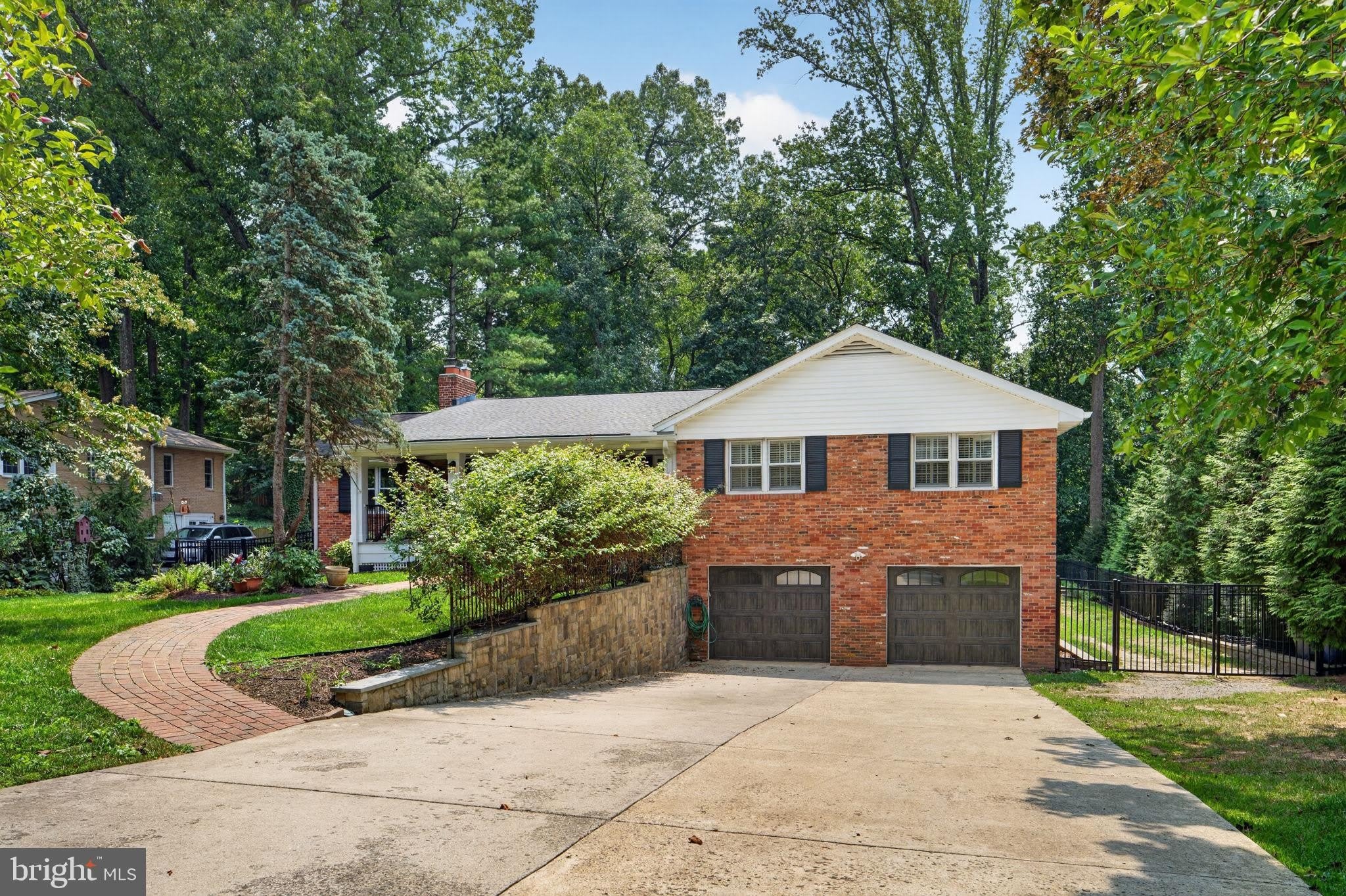 6443 WALTERS WOODS Drive – photo 3