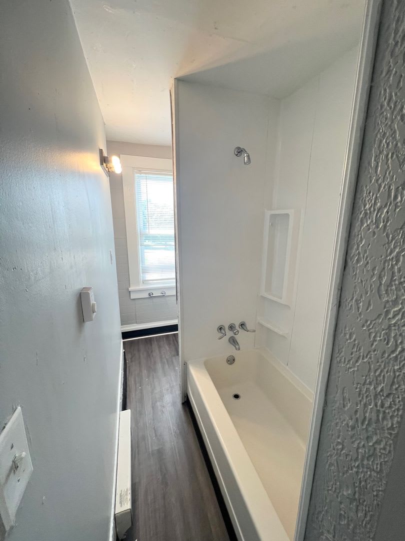 2 or 3 Bed, 1 Bath Single Family Home in Homestead! – photo 3