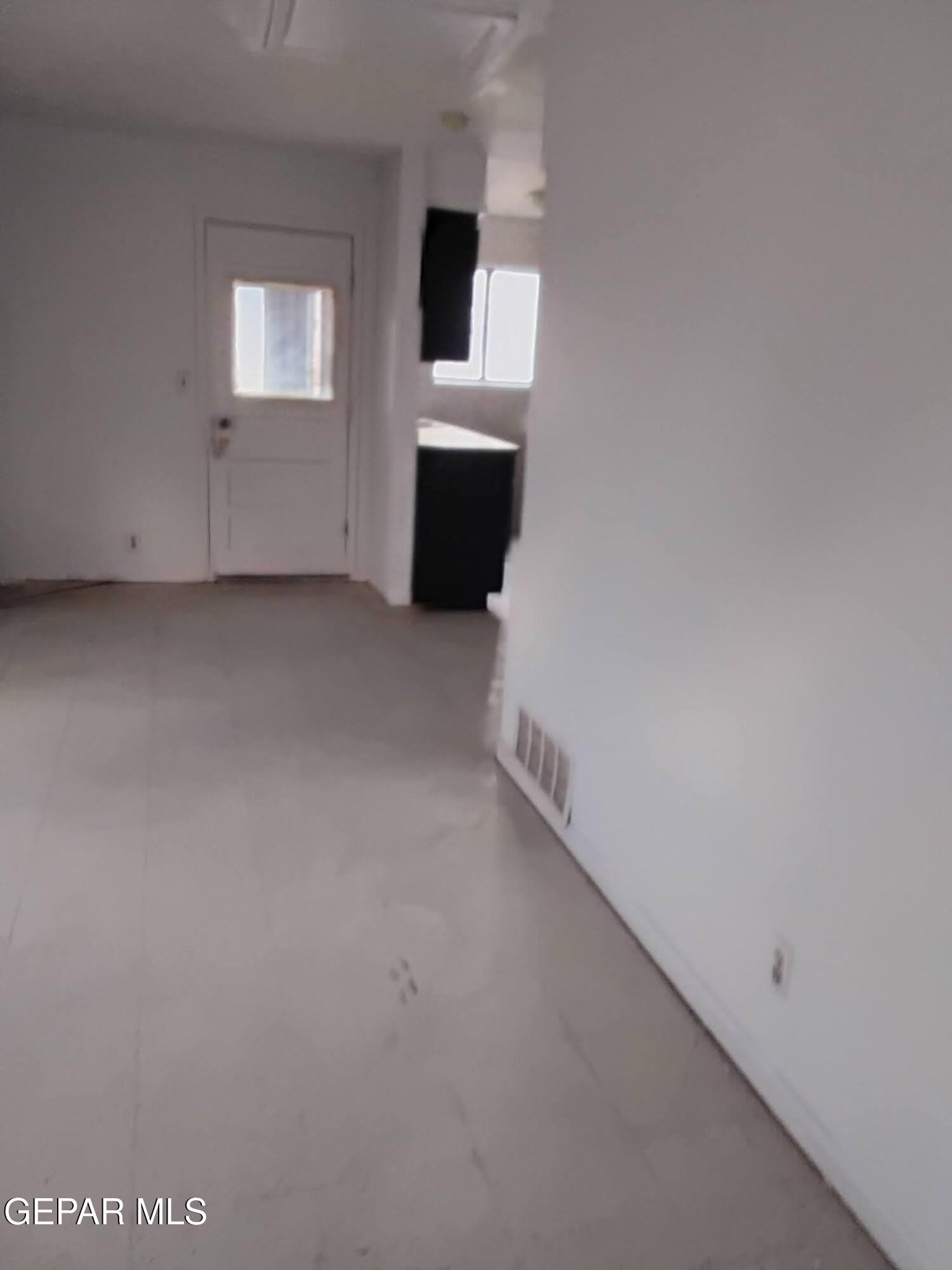 8901 ANKERSON Street – photo 5
