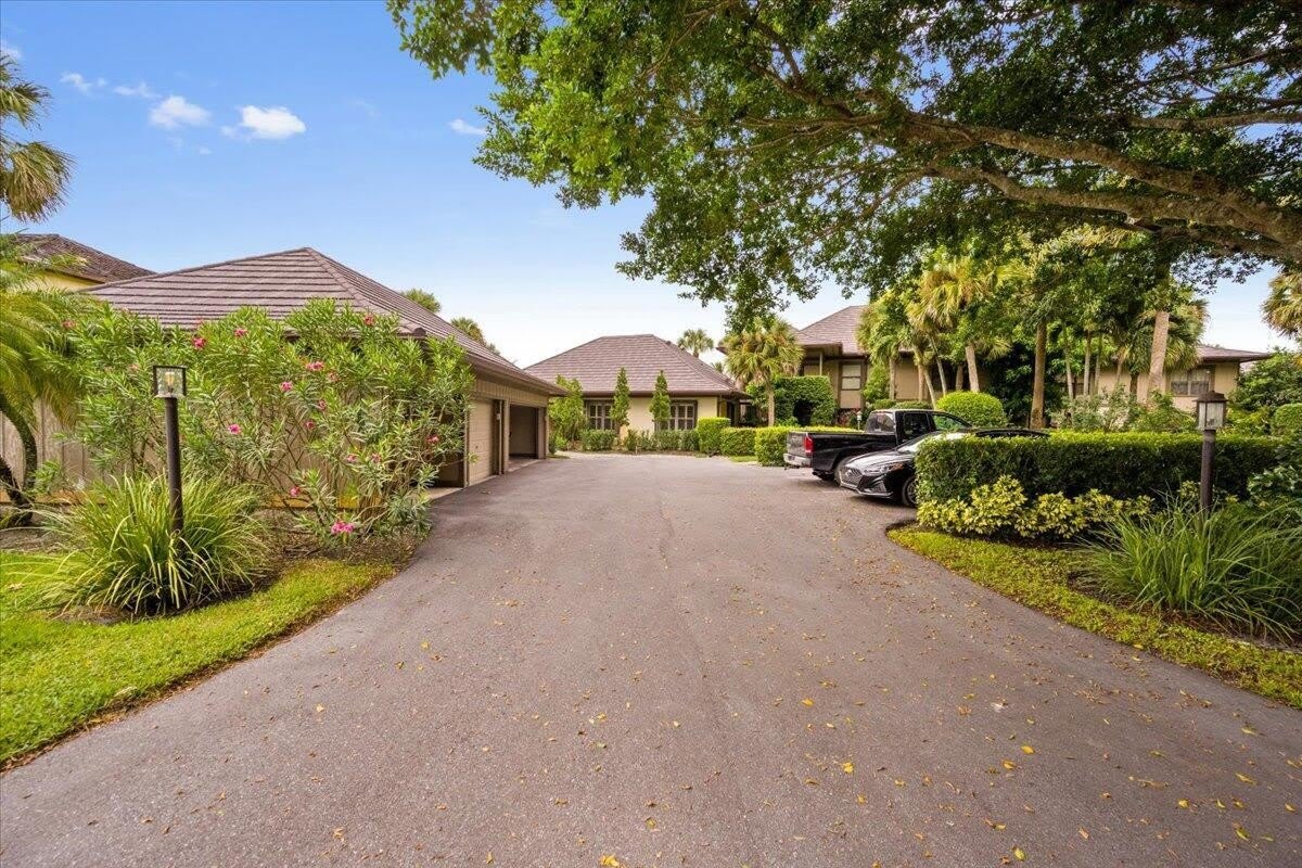 2835 Polo Island Drive – photo 1